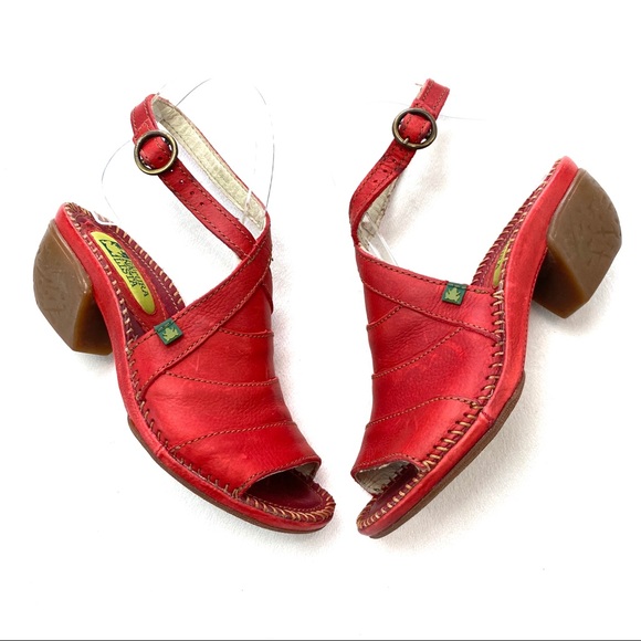 El Naturalista Shoes - El Naturalista Rana Tharu 454 Ankle Strap Sandals